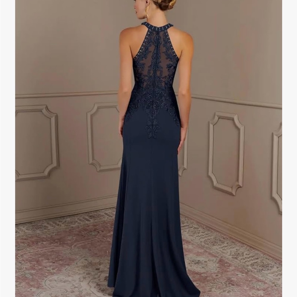 Elegant light pink Lace Evening Gown